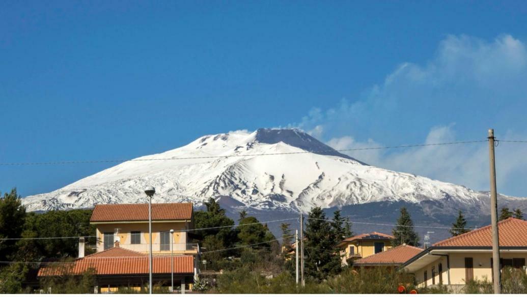 Apartament Between Sea And Mountain San Giovanni La Punta Zewnętrze zdjęcie
