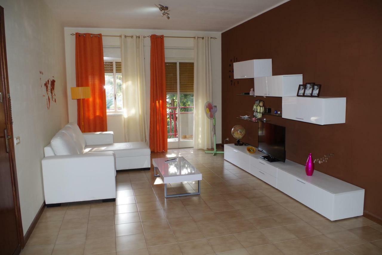 Apartament Between Sea And Mountain San Giovanni La Punta Zewnętrze zdjęcie